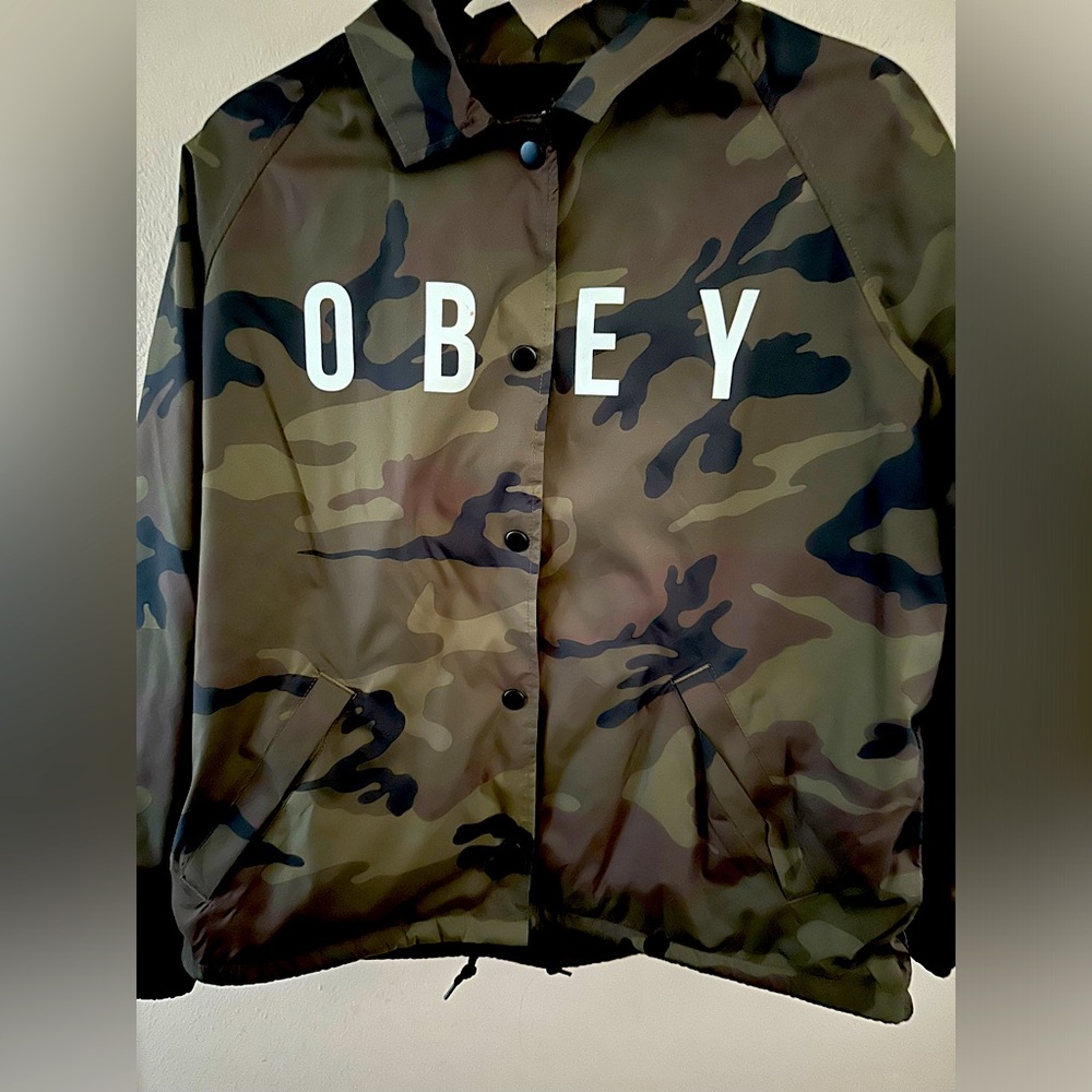 Woman’s Obey Camo Jacket Size M
